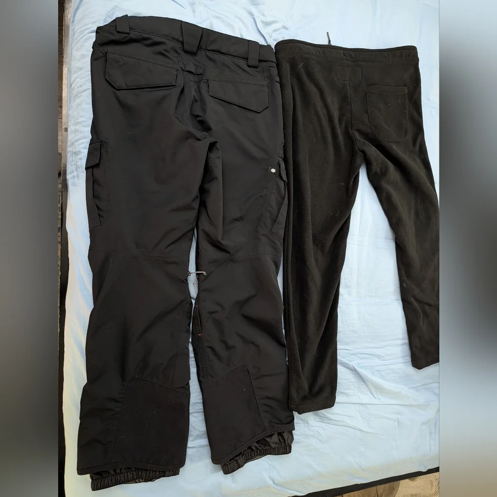 686 Men's Black Smarty Snow Cargo Pants - Picture 3 of 3